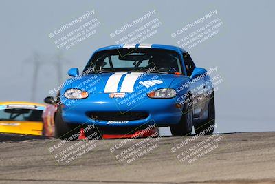 media/Oct-26-2025-CalClub SCCA (Sun) [[8ce1e69566]]/Group 5/Grapevine/